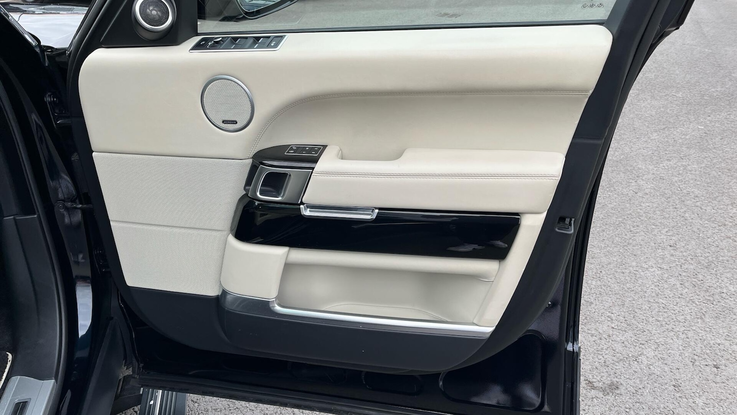 Used Land Rover Range Rover 2014 for sale - 77081549: Photo 27