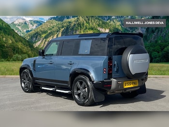 Used Land Rover Defender 110 2022 for sale - 78034347: Photo