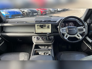 Used Land Rover Defender 110 2022 for sale - 78034347: Photo