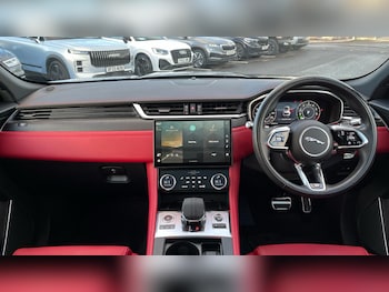 Used Jaguar F-Pace 2022 for sale - 77015226: Photo