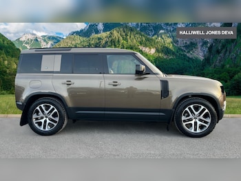 Used Land Rover Defender 110 2023 for sale - 77939382: Photo