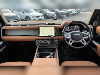 Used Land Rover Defender 110 2023 for sale - 77939382: Photo