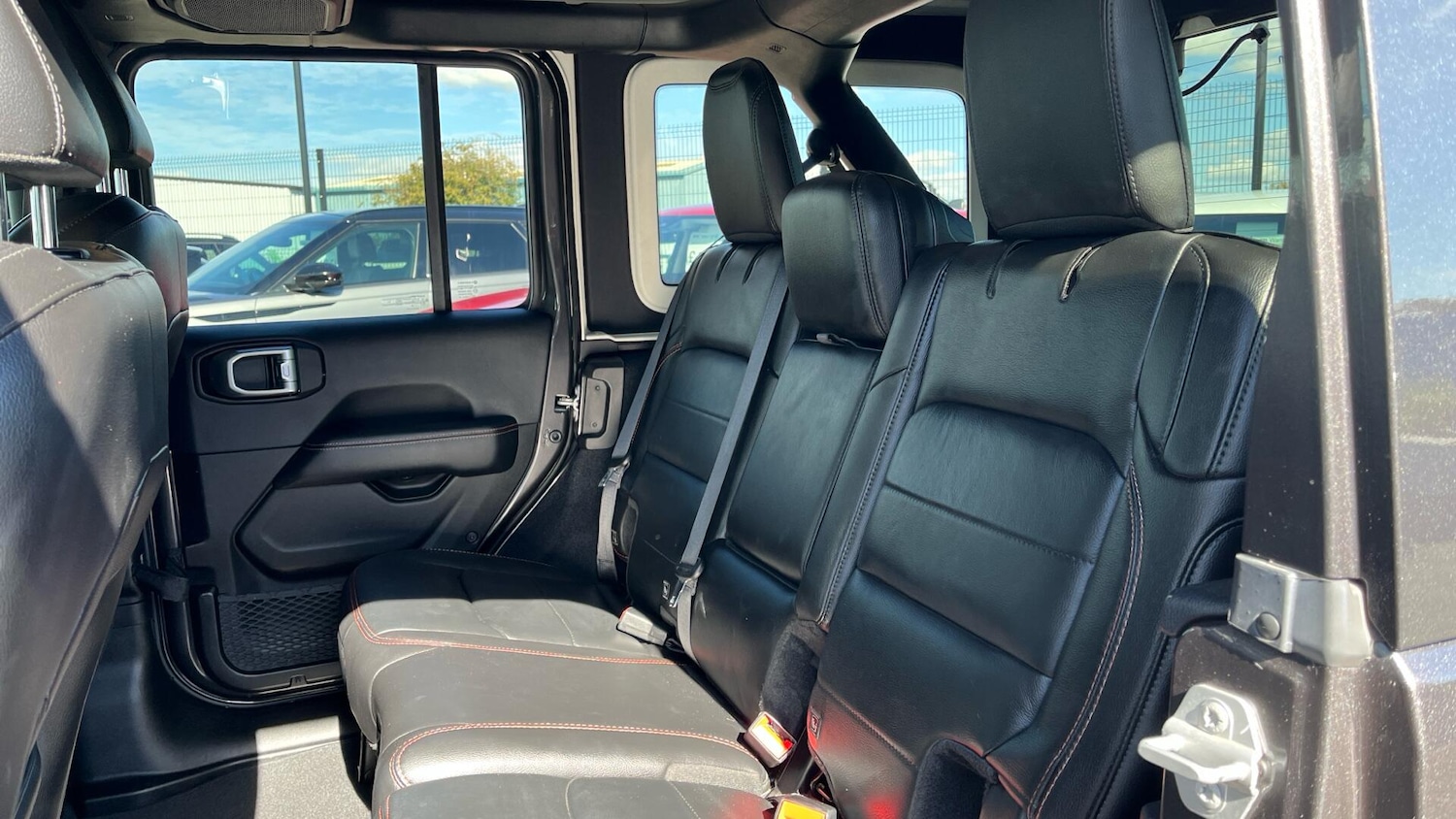 Used Jeep Wrangler 2019 for sale - 76780604: Photo 12