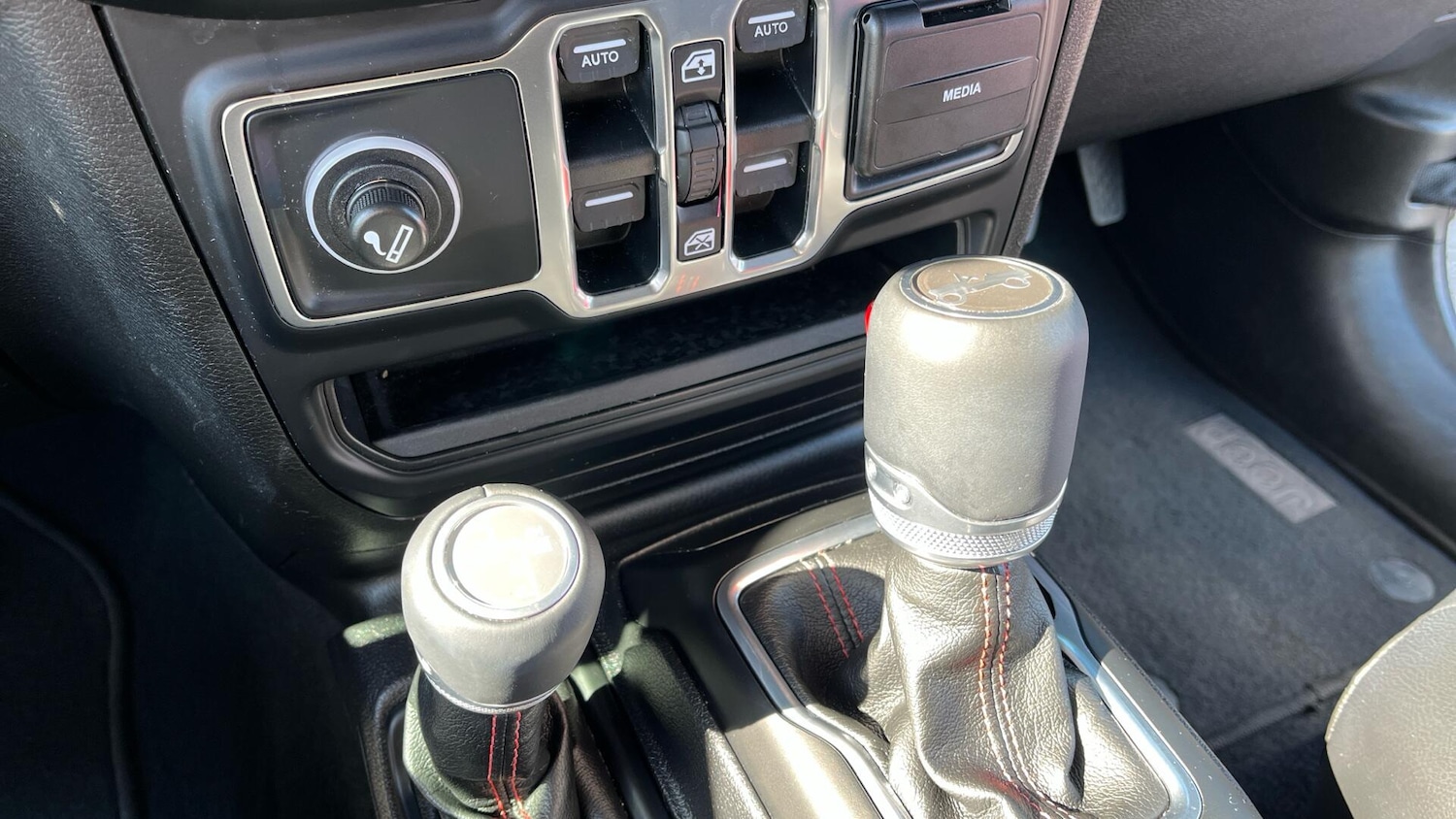 Used Jeep Wrangler 2019 for sale - 76780604: Photo 38