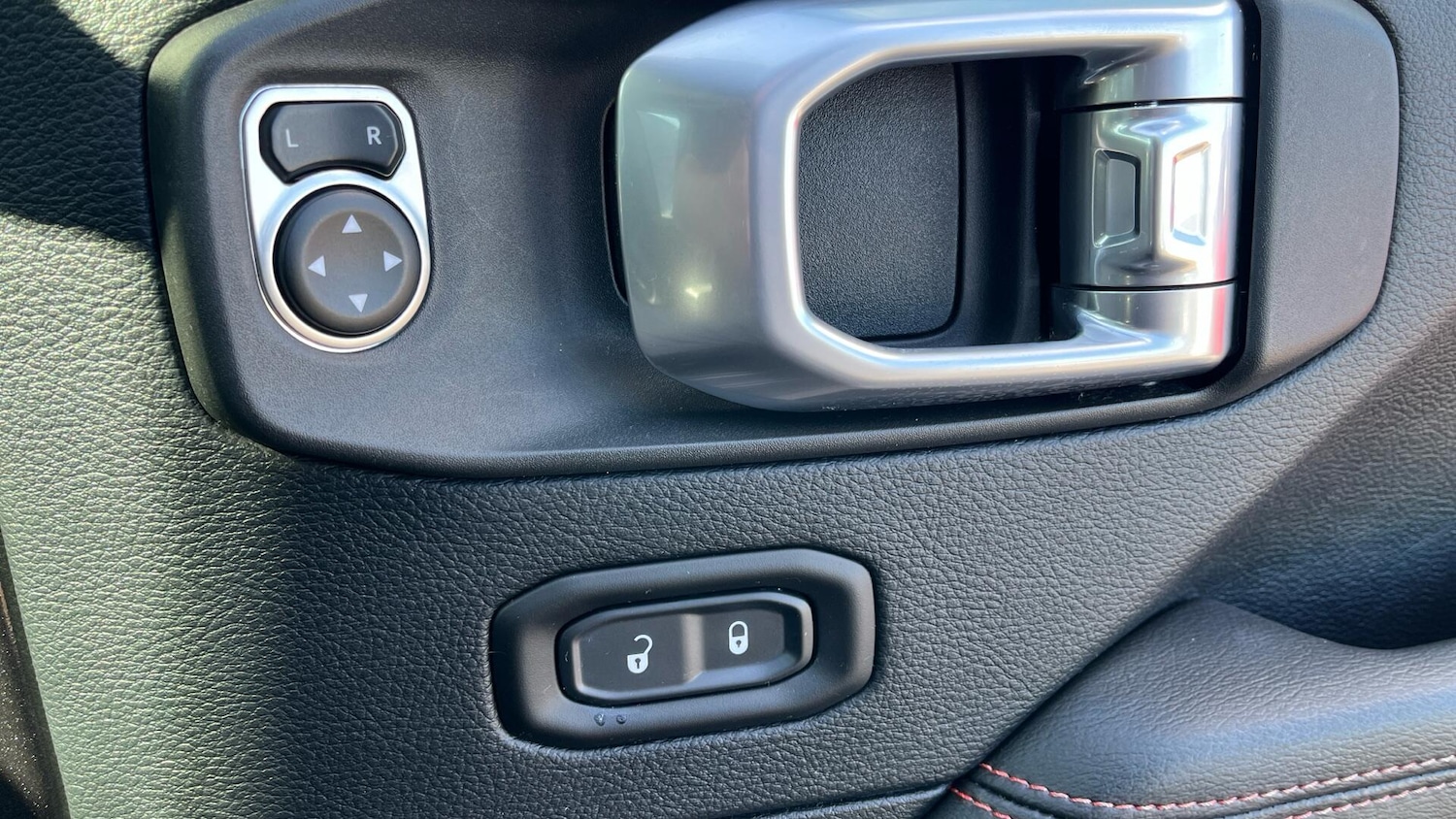 Used Jeep Wrangler 2019 for sale - 76780604: Photo 47