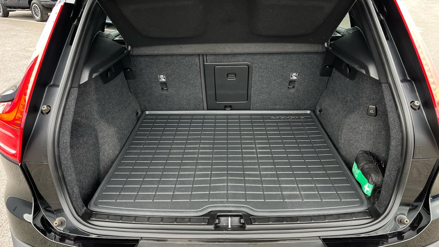 Used Volvo XC40 2021 for sale - 76781453: Photo 13