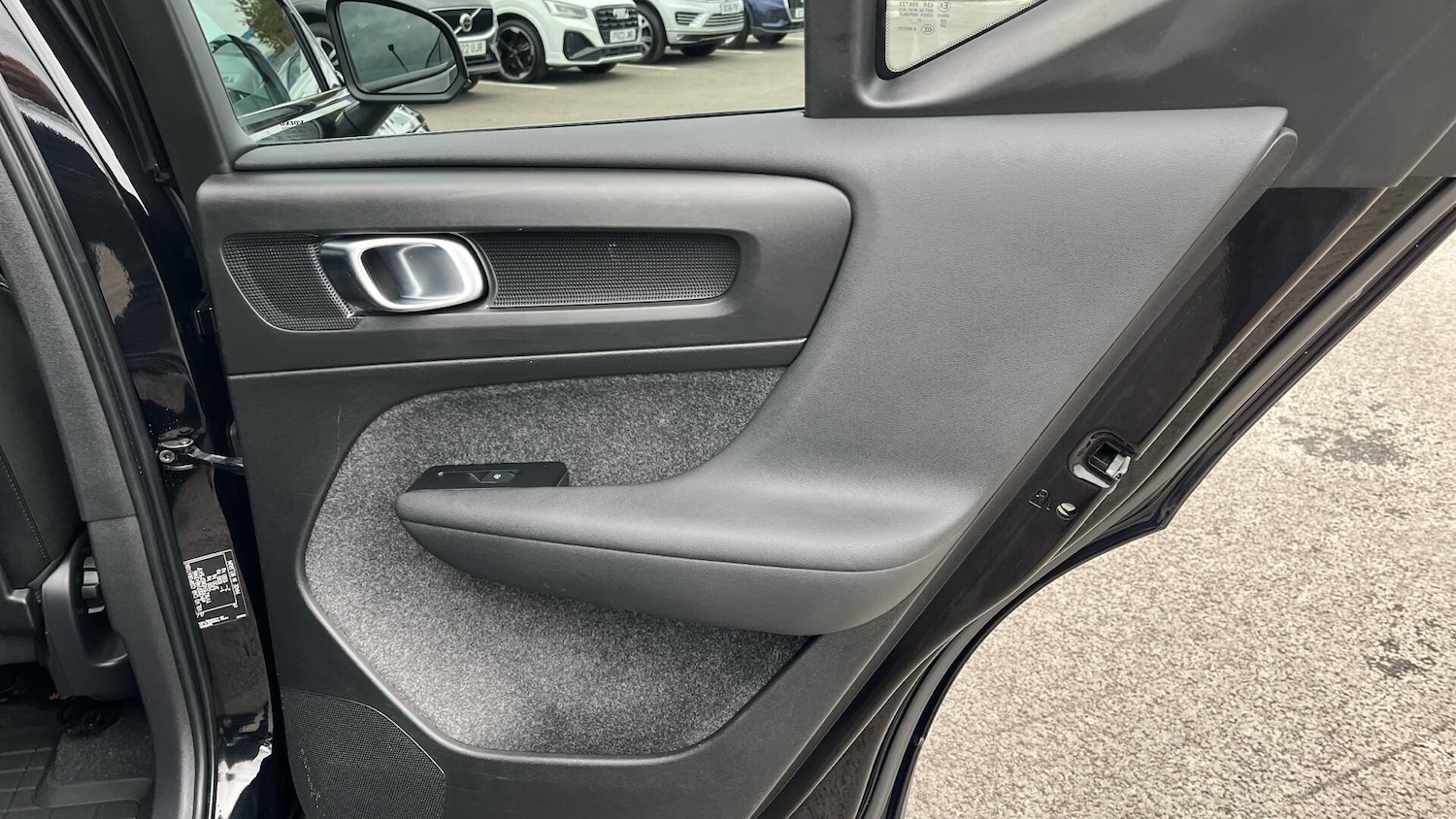 Used Volvo XC40 2021 for sale - 76781453: Photo 25