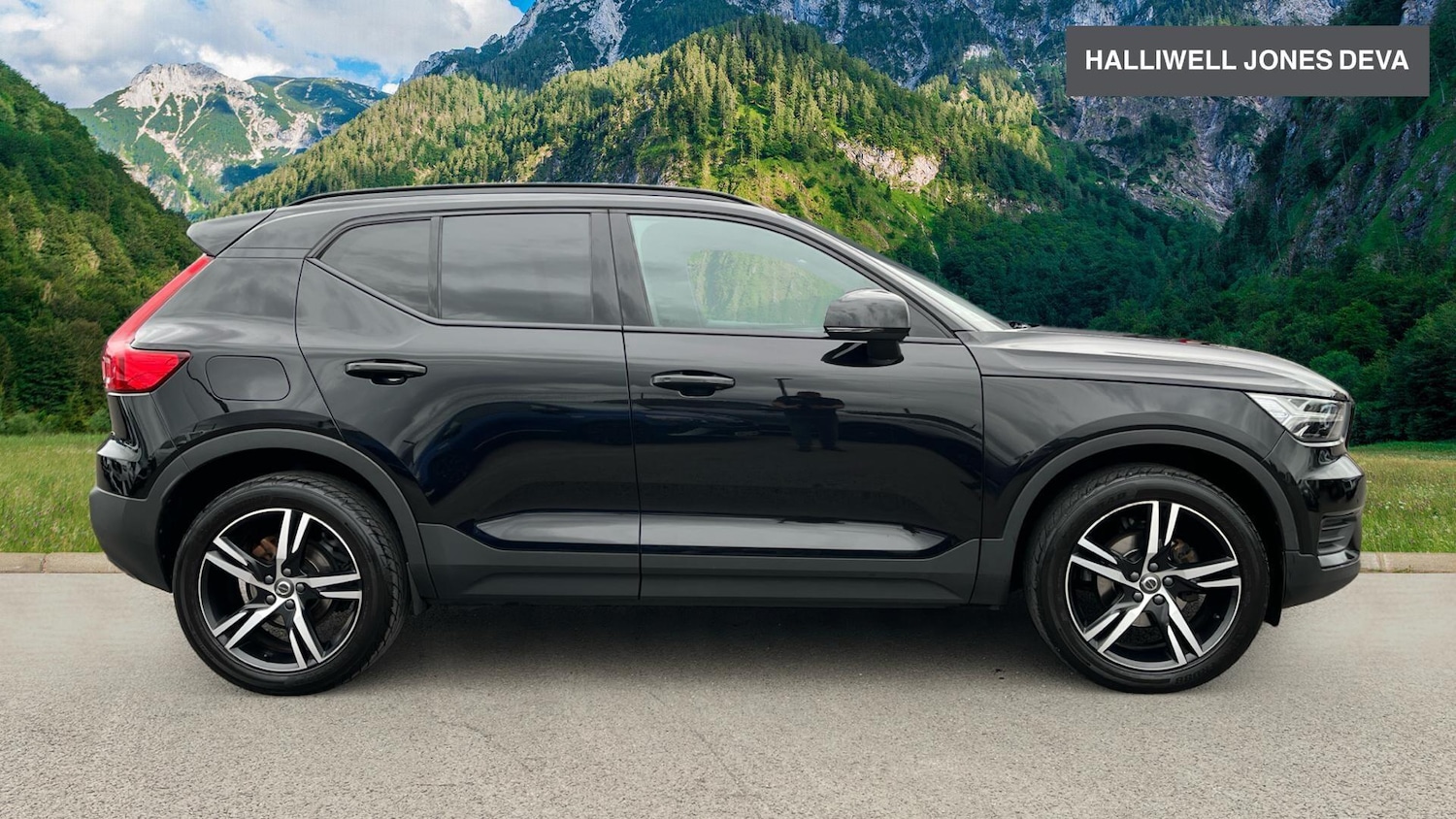 Used Volvo XC40 2021 for sale - 76781453: Photo 3