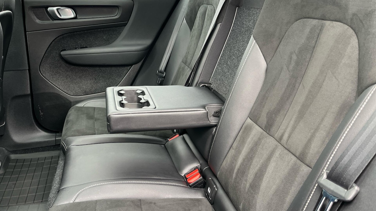 Used Volvo XC40 2021 for sale - 76781453: Photo 38