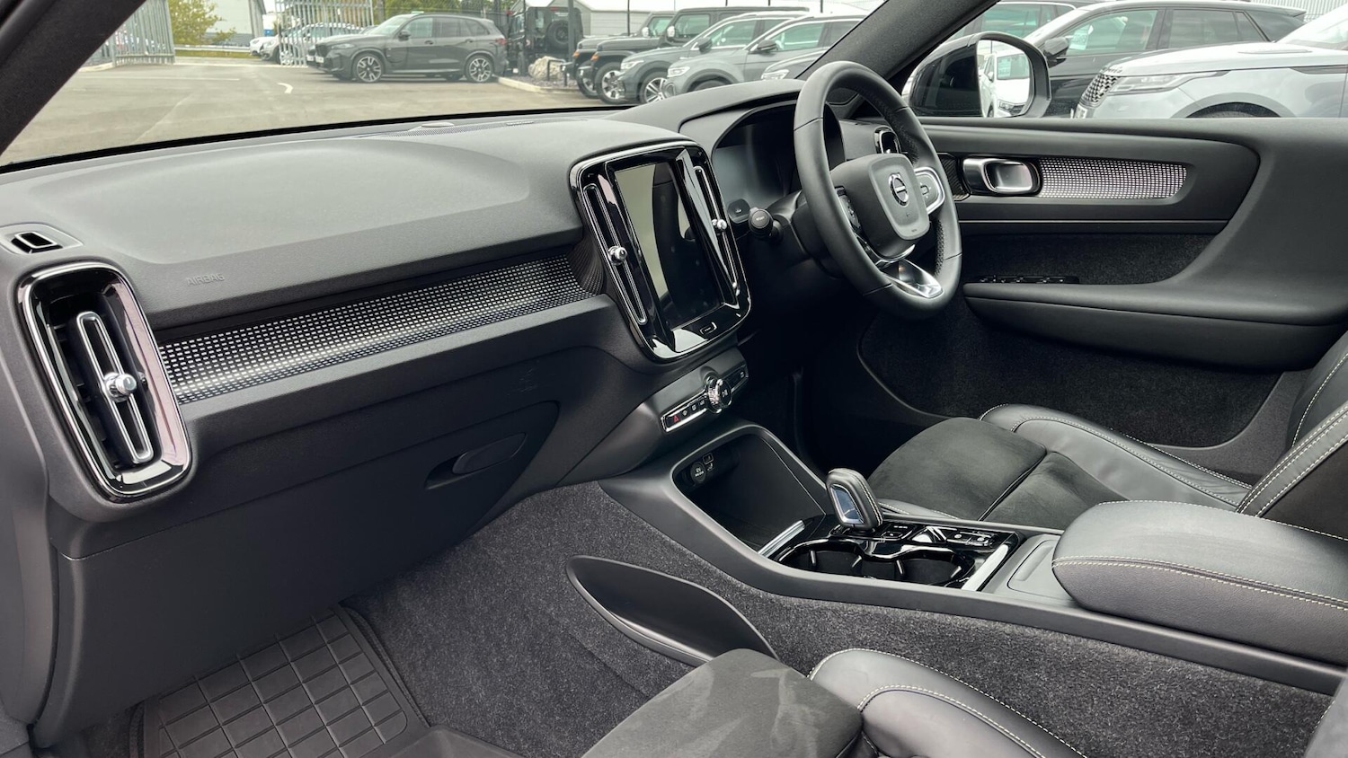 Used Volvo XC40 2021 for sale - 76781453: Photo 7