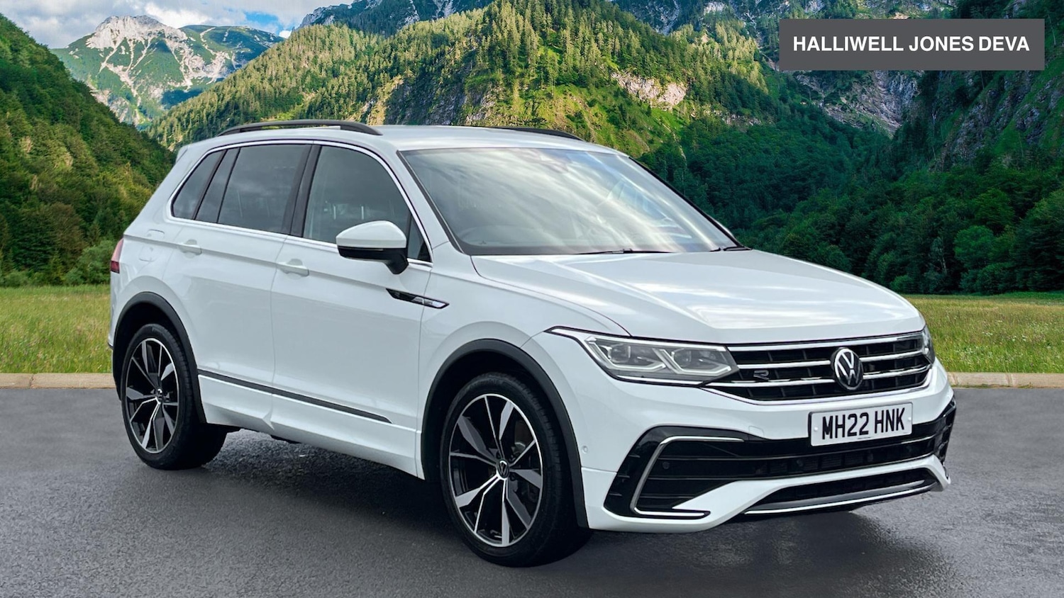 Used Volkswagen Tiguan 2022 for sale - 76781600: Photo 1