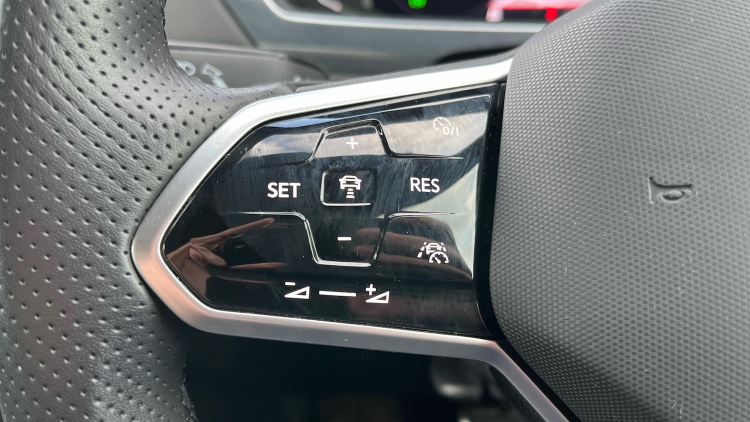 Used Volkswagen Tiguan 2022 for sale - 76781600: Photo 17