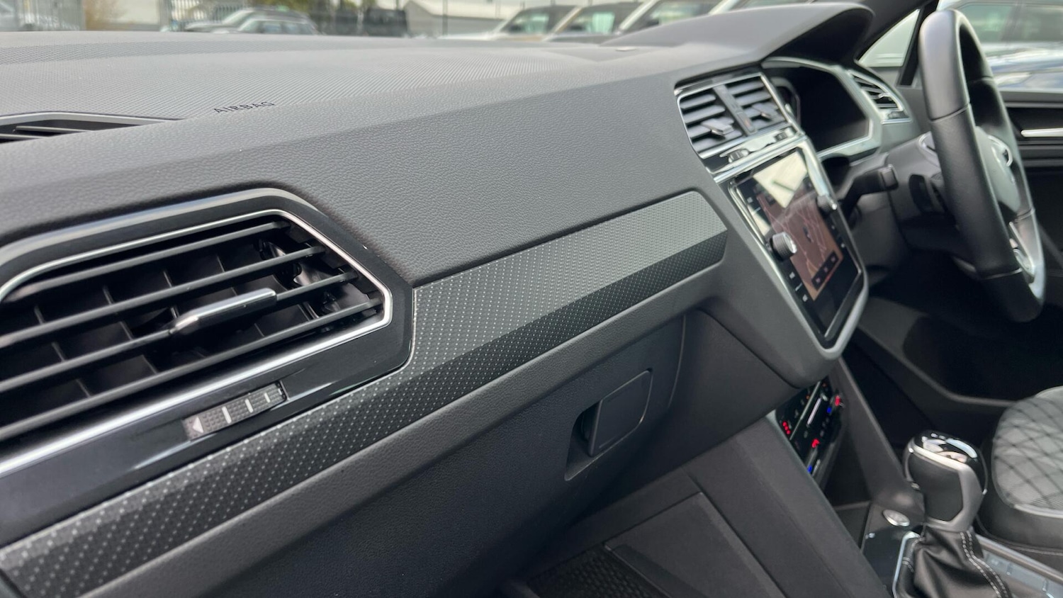 Used Volkswagen Tiguan 2022 for sale - 76781600: Photo 22