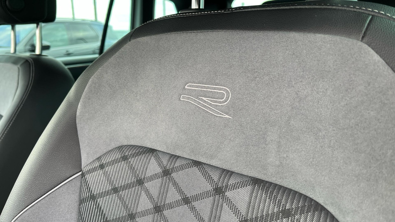 Used Volkswagen Tiguan 2022 for sale - 76781600: Photo 24