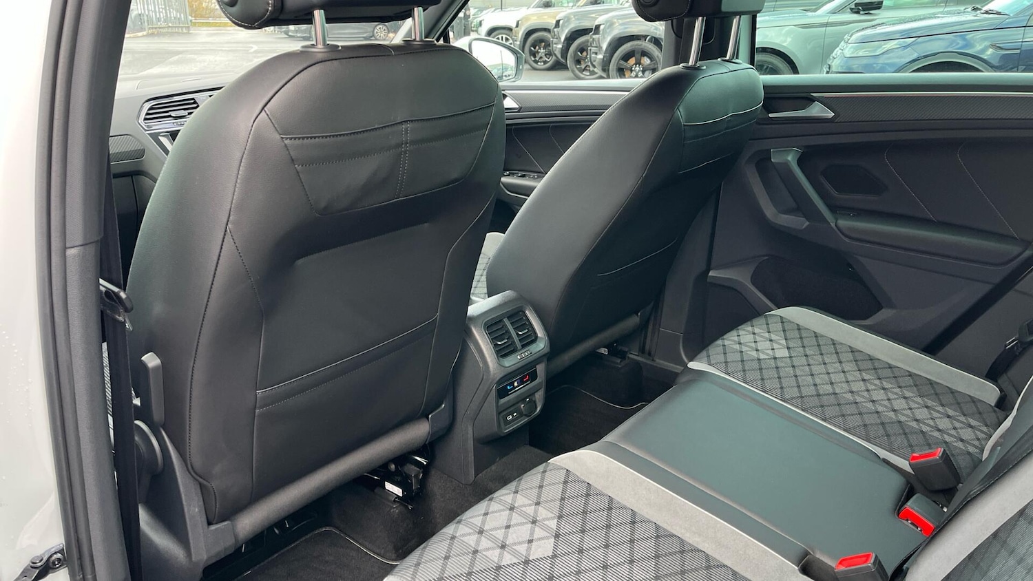 Used Volkswagen Tiguan 2022 for sale - 76781600: Photo 26