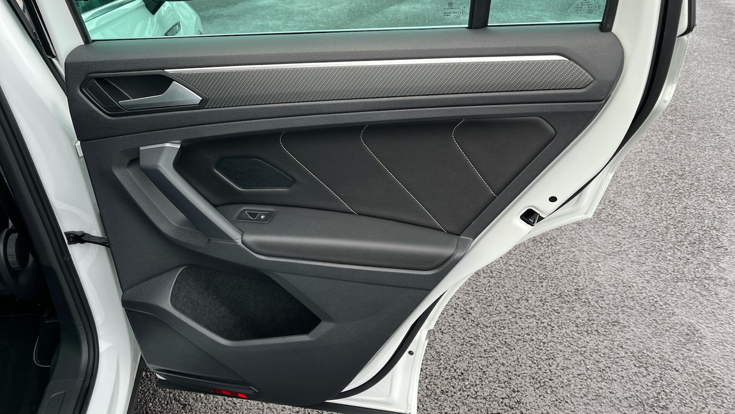 Used Volkswagen Tiguan 2022 for sale - 76781600: Photo 29