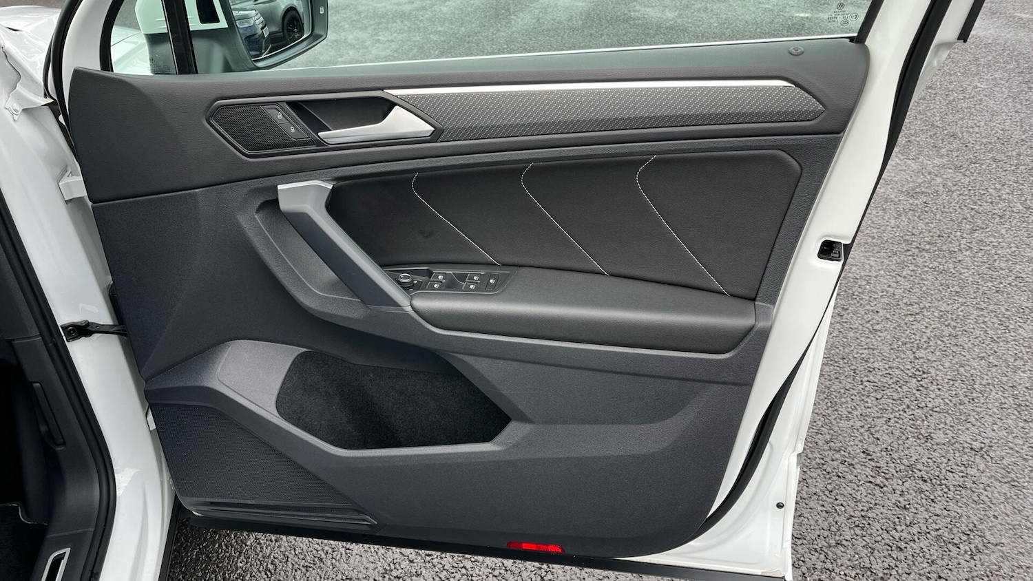 Used Volkswagen Tiguan 2022 for sale - 76781600: Photo 32