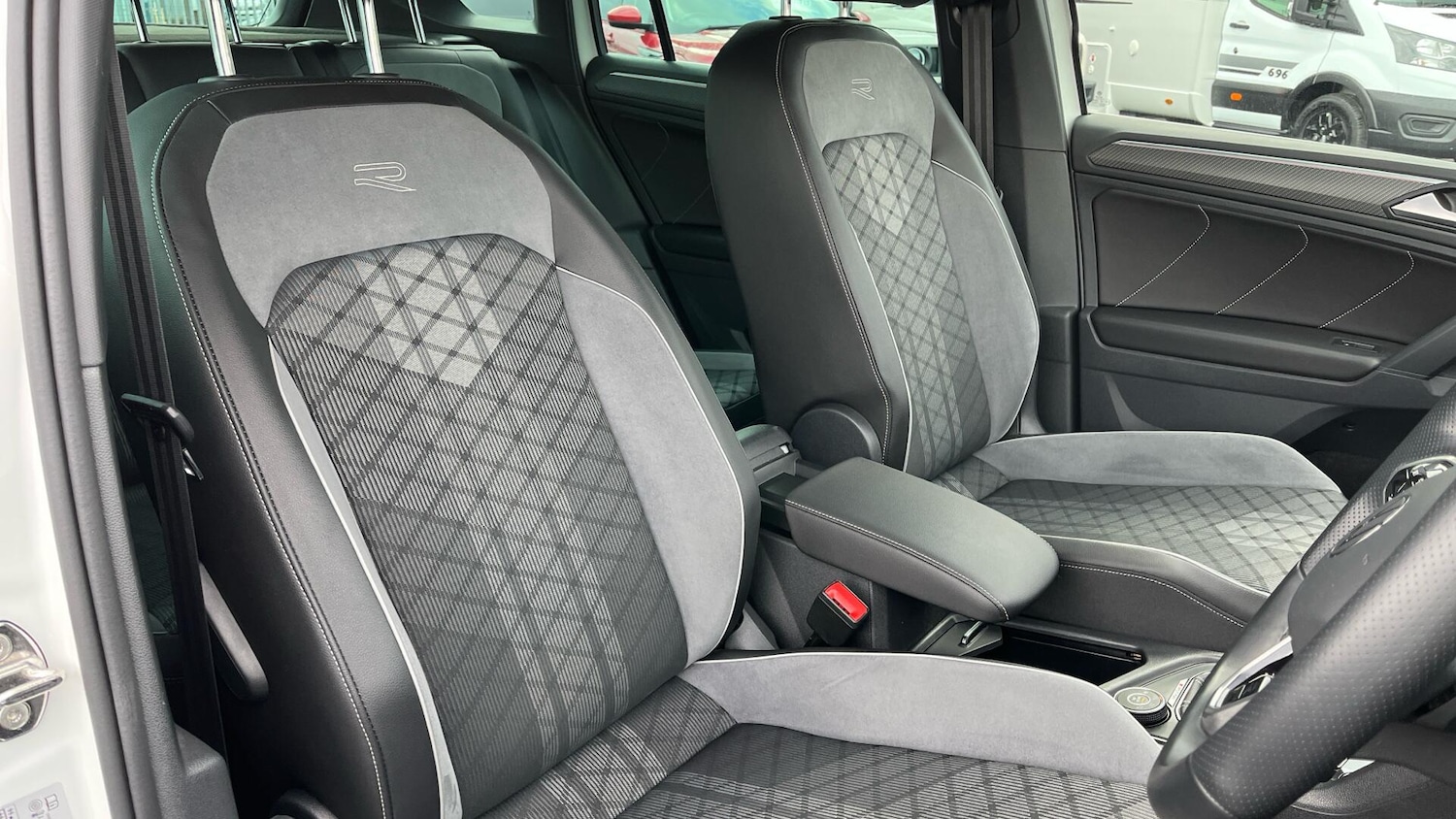 Used Volkswagen Tiguan 2022 for sale - 76781600: Photo 33