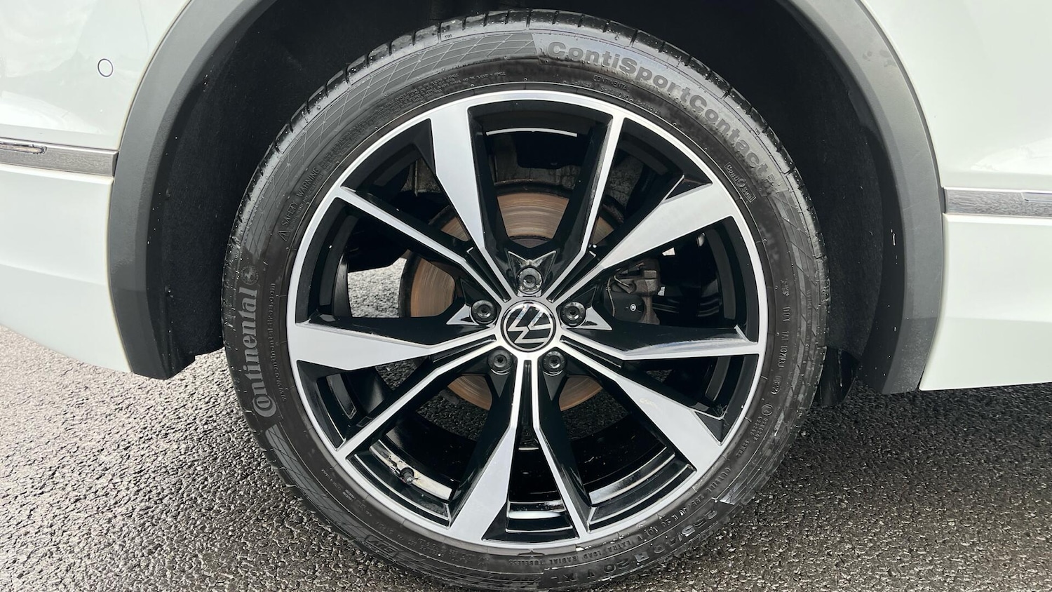 Used Volkswagen Tiguan 2022 for sale - 76781600: Photo 34