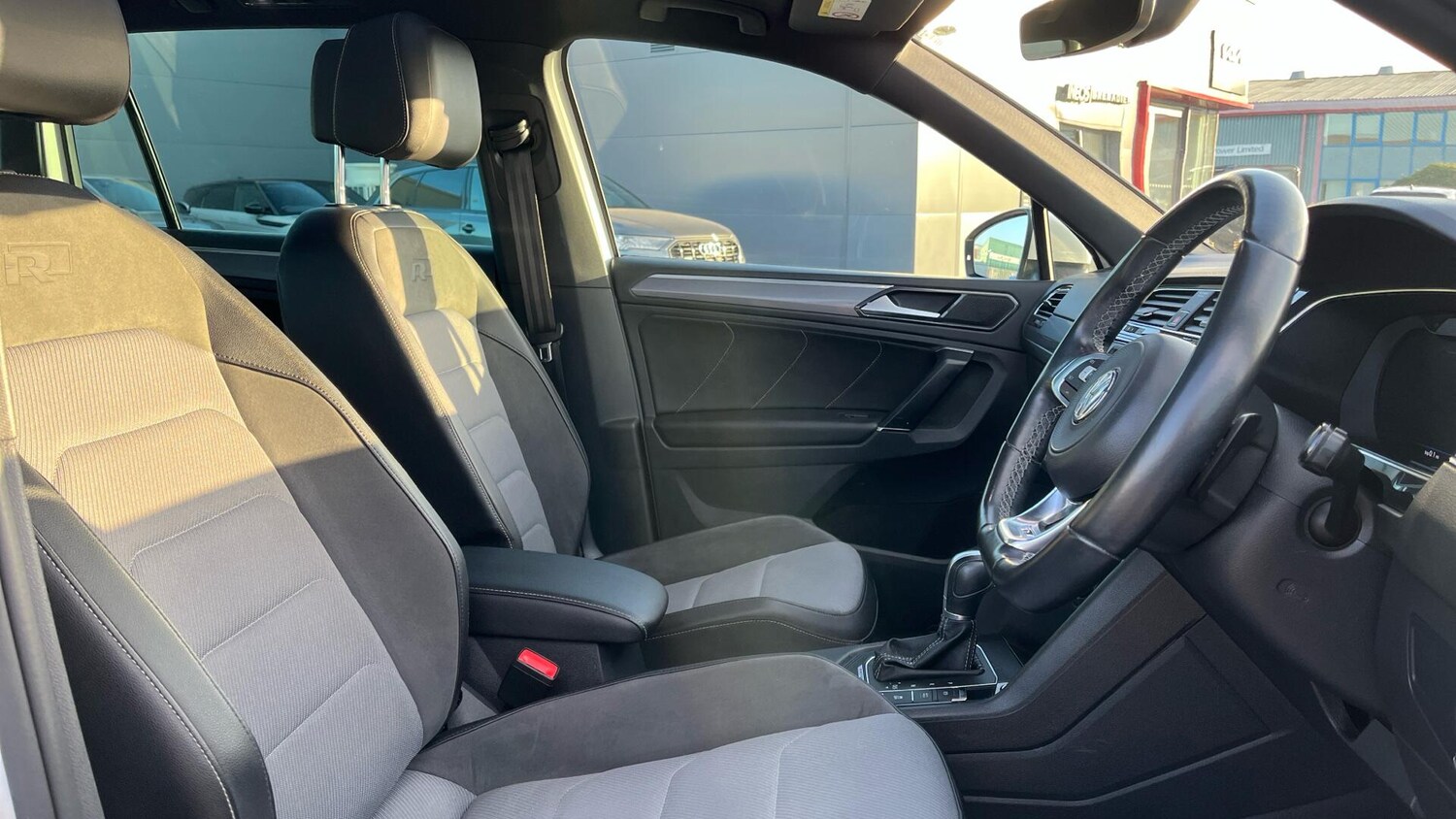 Used Volkswagen Tiguan 2017 for sale - 78020447: Photo 11