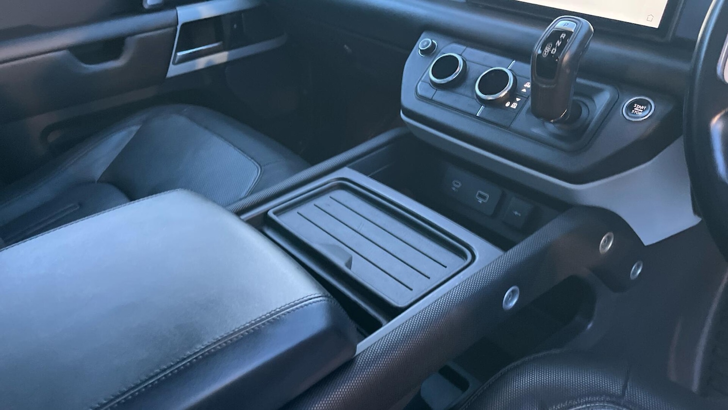 Used Land Rover Defender 110 2021 for sale - 77358851: Photo 10