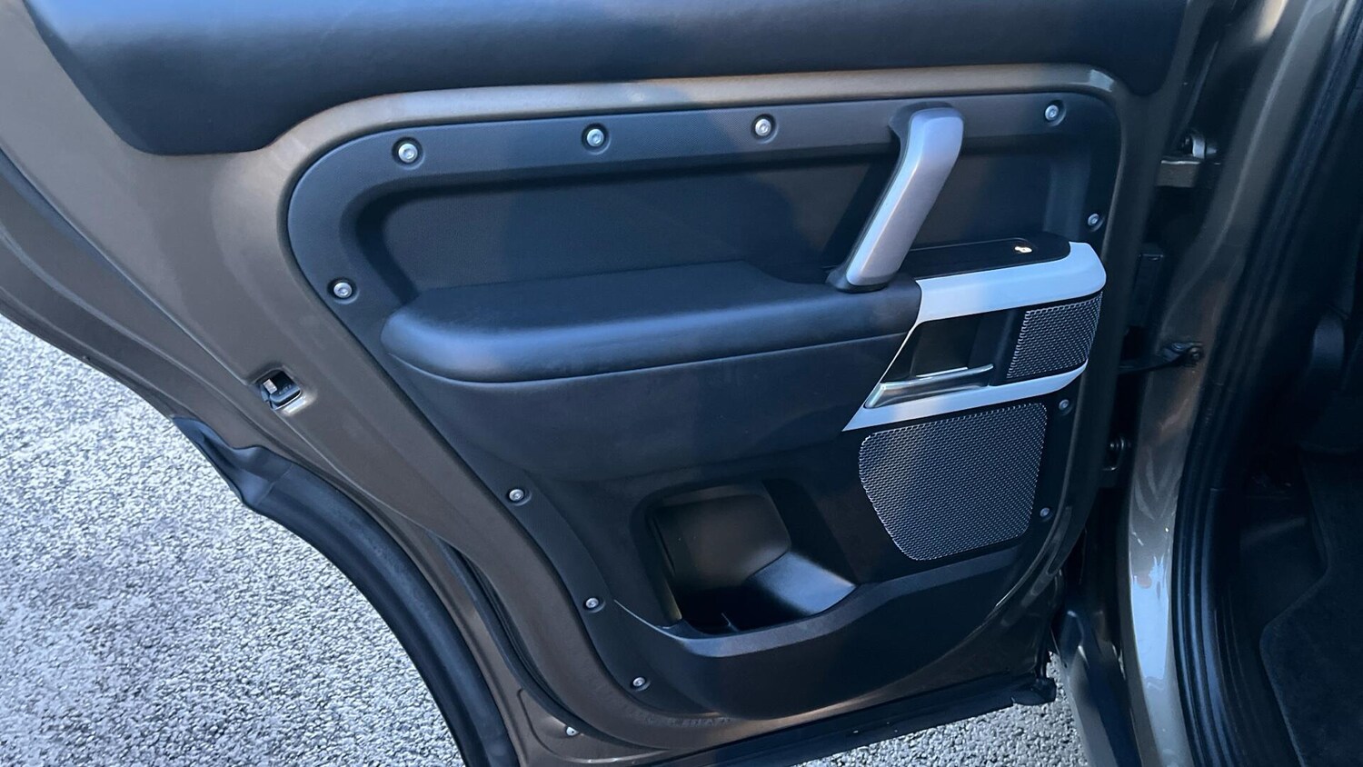 Used Land Rover Defender 110 2021 for sale - 77358851: Photo 34