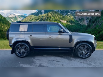 Used Land Rover Defender 110 2021 for sale - 77358851: Photo