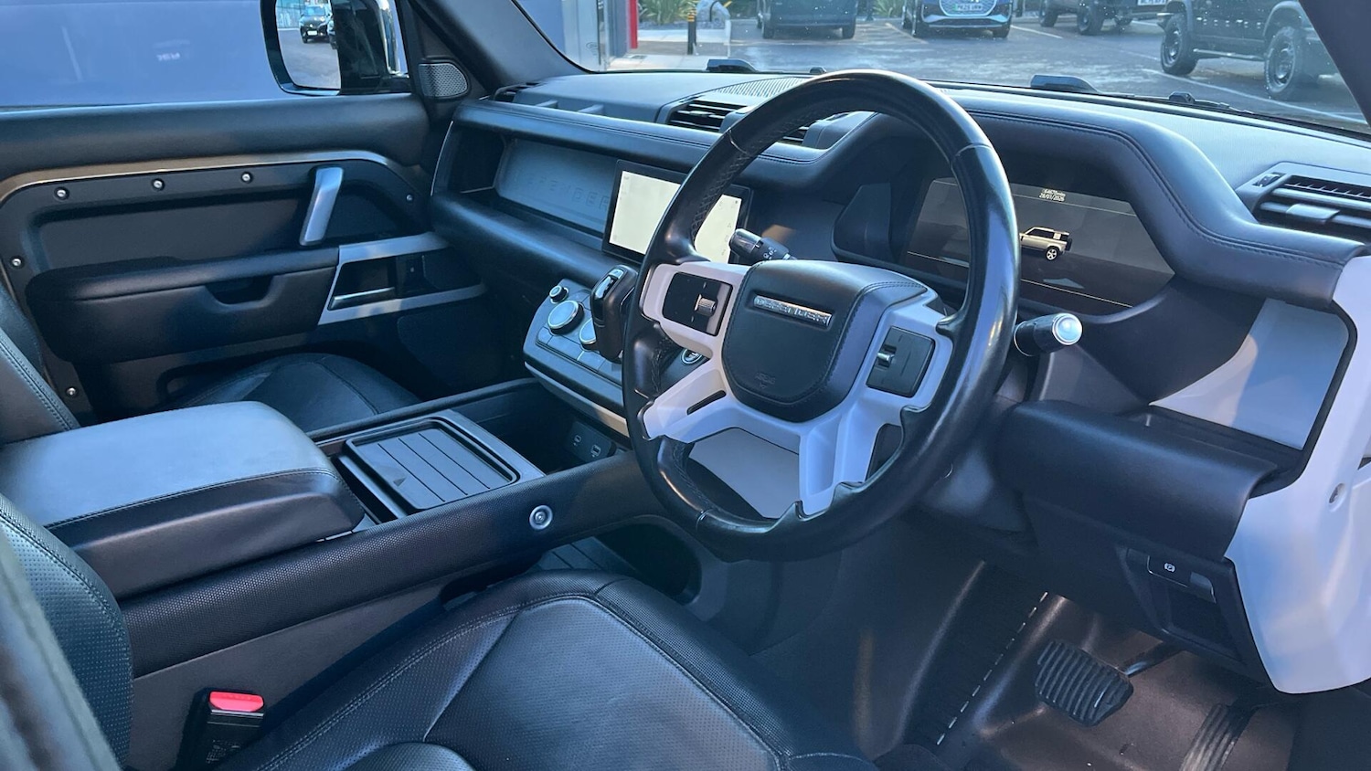 Used Land Rover Defender 110 2021 for sale - 77358851: Photo 6