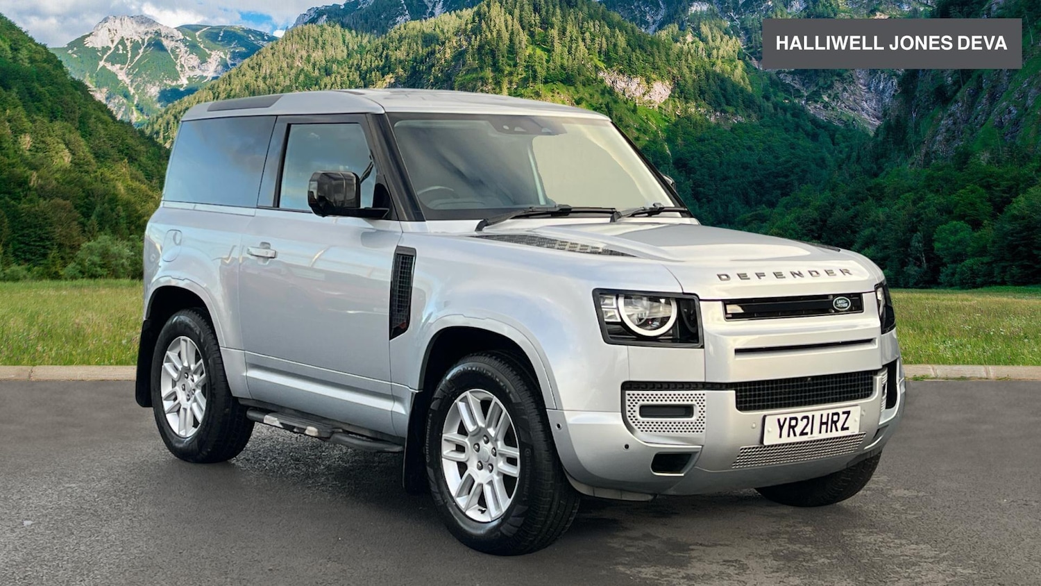 Used Land Rover Defender 2021 for sale - 77131759: Photo 1