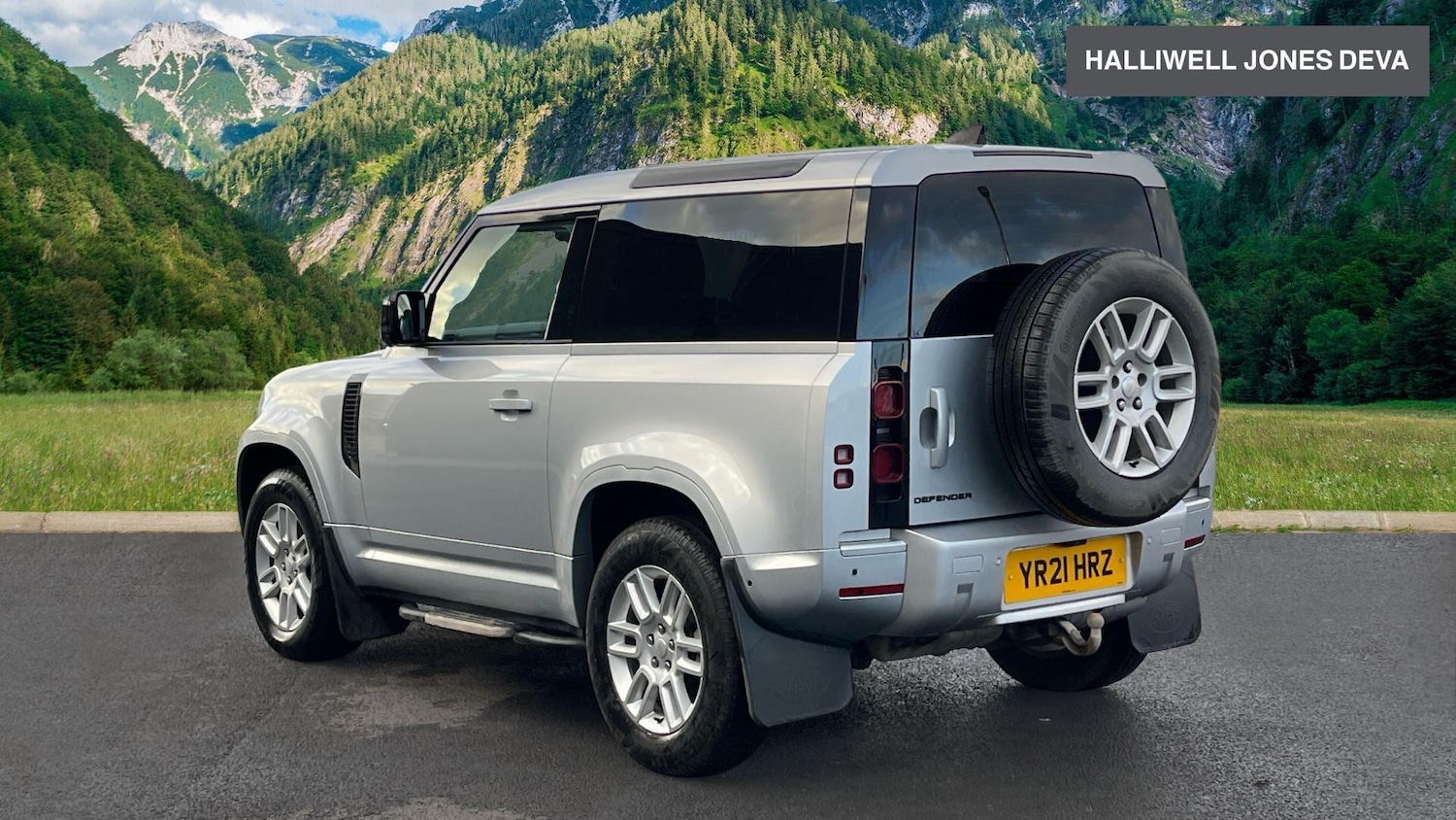 Used Land Rover Defender 90 2021 for sale - 77131759: Photo 2