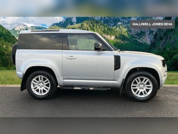 Used Land Rover Defender 90 2021 for sale - 77131759: Photo