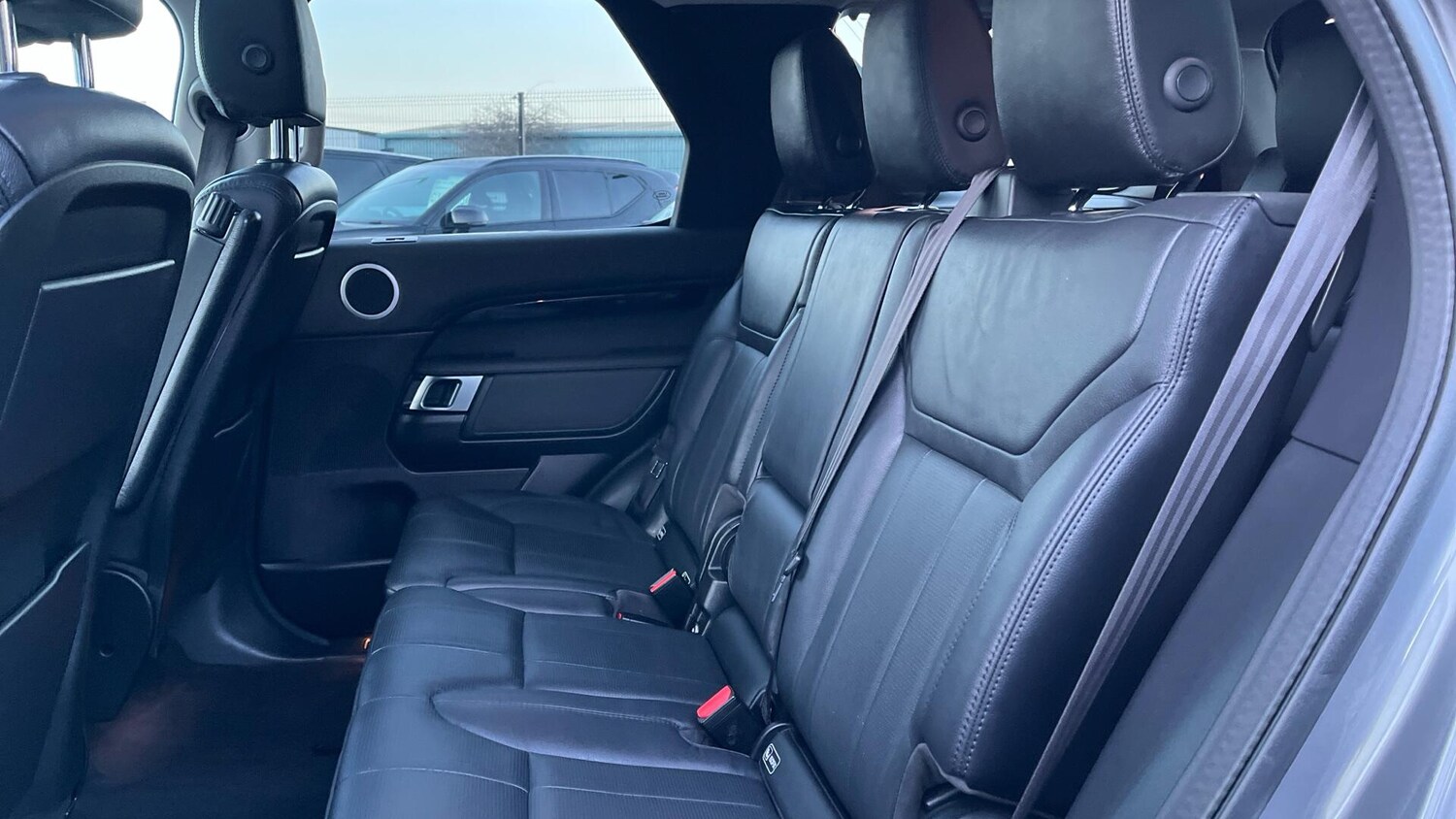 Used Land Rover Discovery 2019 for sale - 77439947: Photo 12