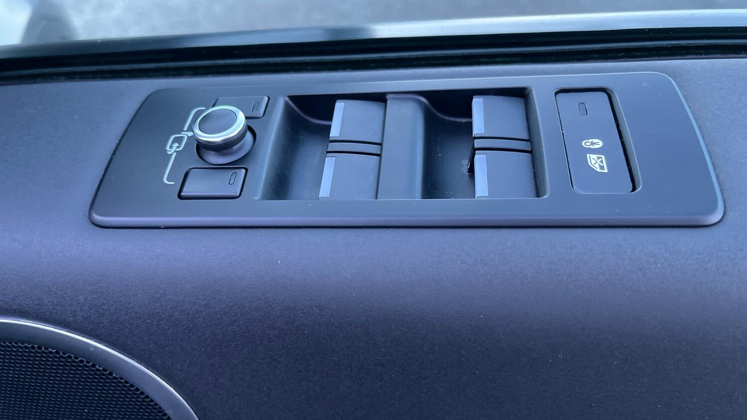 Used Land Rover Discovery 2019 for sale - 77439947: Photo 30