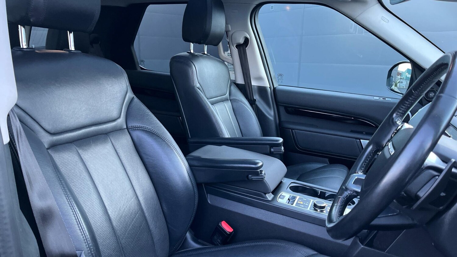 Used Land Rover Discovery 2019 for sale - 77439947: Photo 34