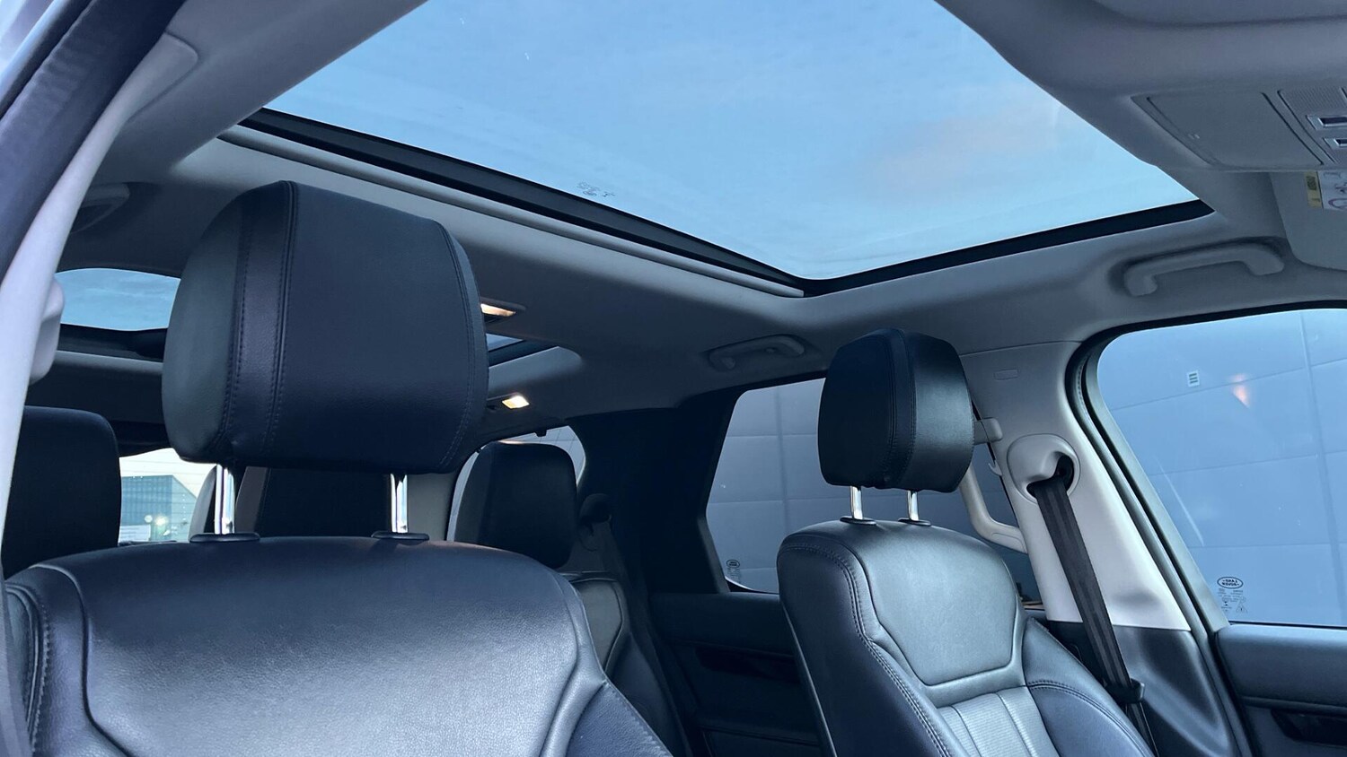 Used Land Rover Discovery 2019 for sale - 77439947: Photo 35