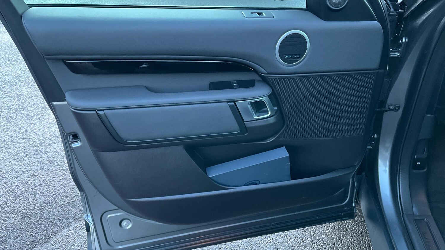 Used Land Rover Discovery 2019 for sale - 77439947: Photo 36