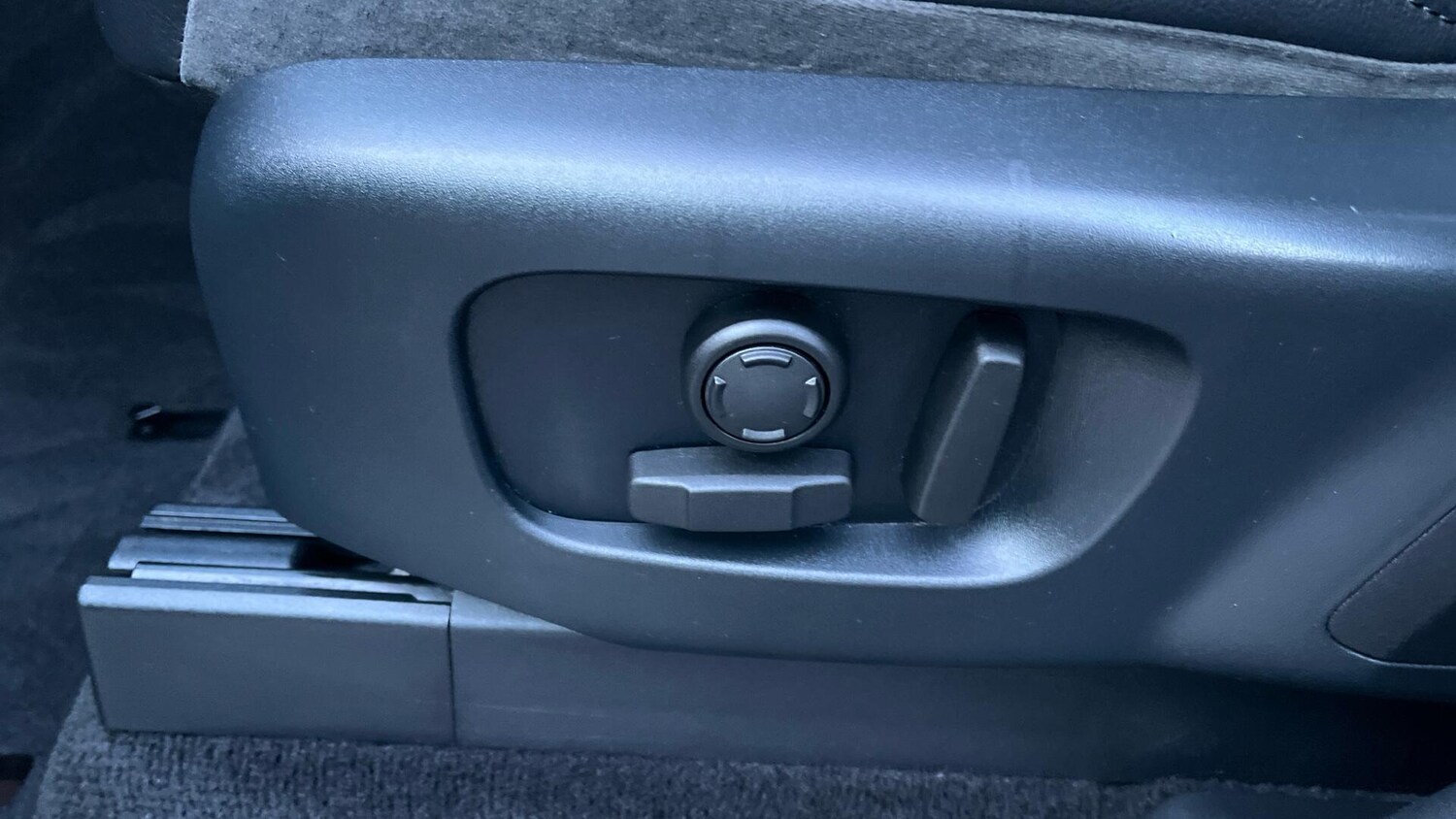 Used Land Rover Discovery 2019 for sale - 77439947: Photo 38