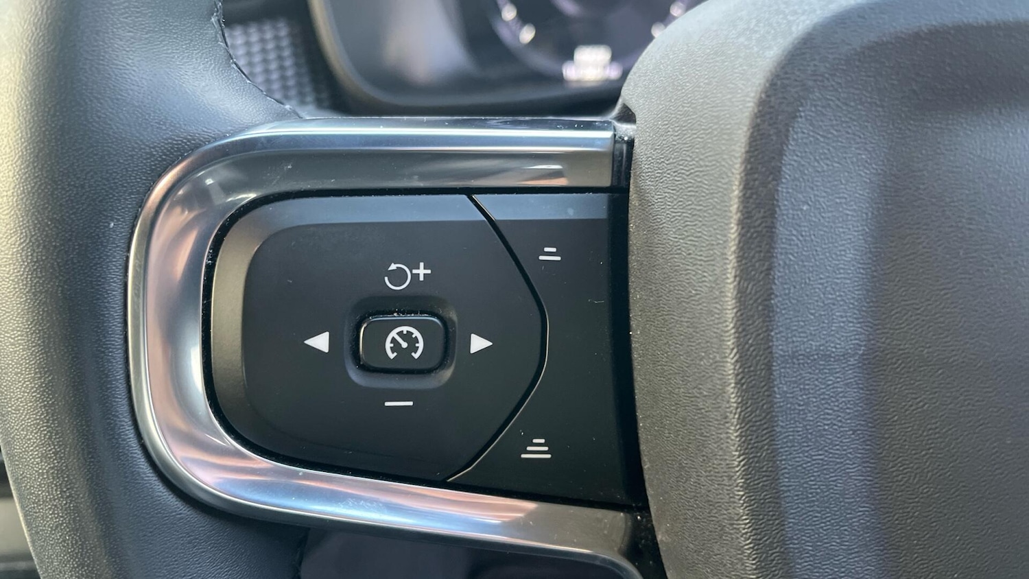 Used Volvo XC40 2021 for sale - 77050046: Photo 17