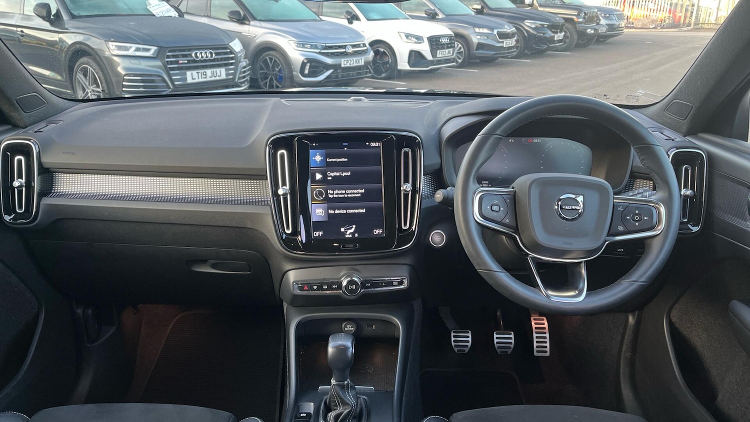 Used Volvo XC40 2021 for sale - 77050046: Photo 4