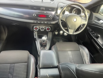 Used Alfa Romeo Giulietta 2011 for sale - 79470858: Photo
