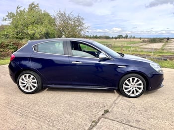 Used Alfa Romeo Giulietta 2011 for sale - 79470858: Photo