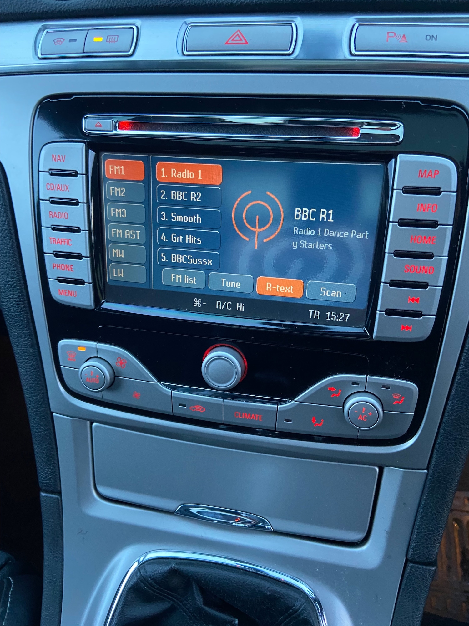 Used Ford S-Max 2010 for sale - 76723932: Photo 30