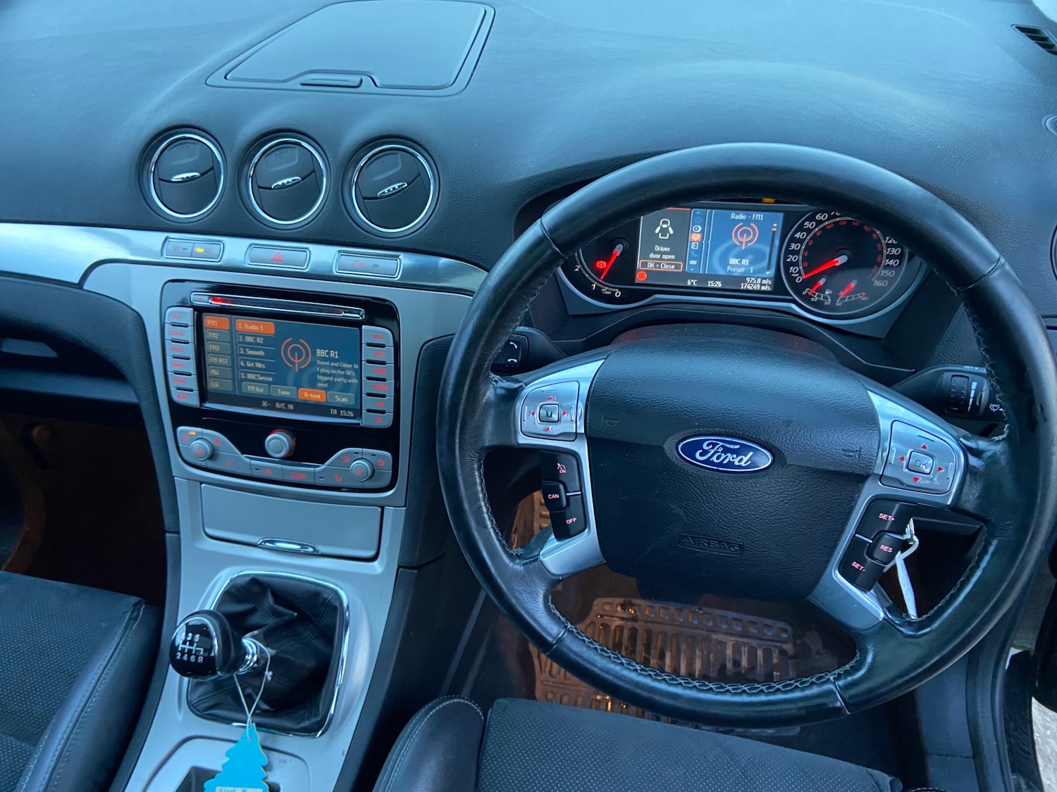 Used Ford S-Max 2010 for sale - 76723932: Photo 32