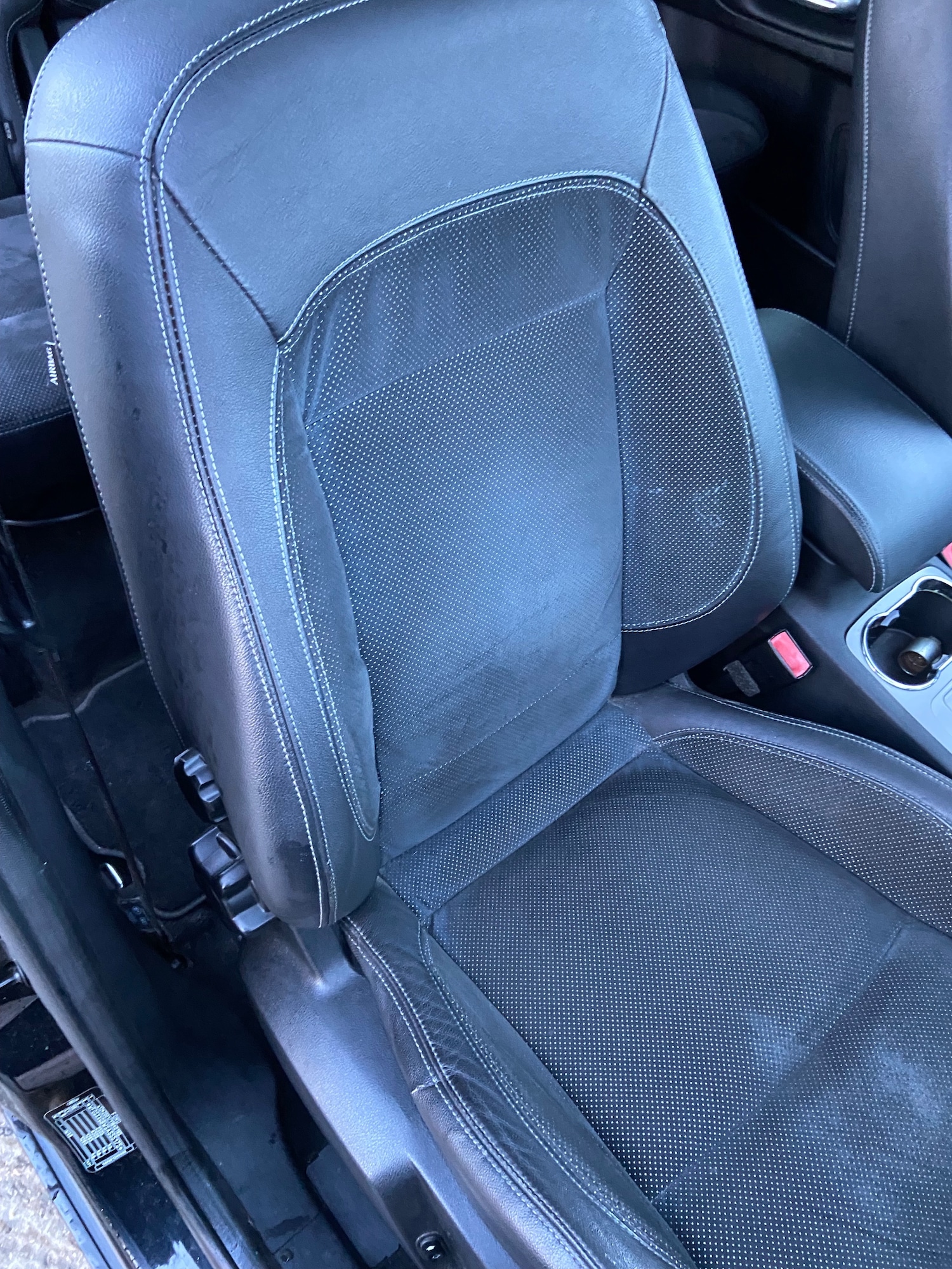 Used Ford S-Max 2010 for sale - 76723932: Photo 33