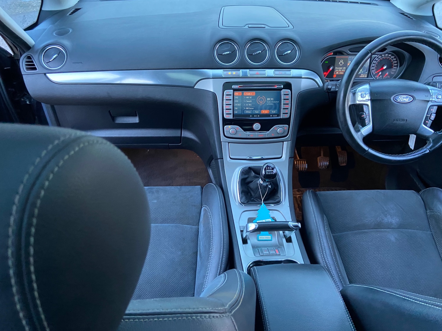 Used Ford S-Max 2010 for sale - 76723932: Photo 7