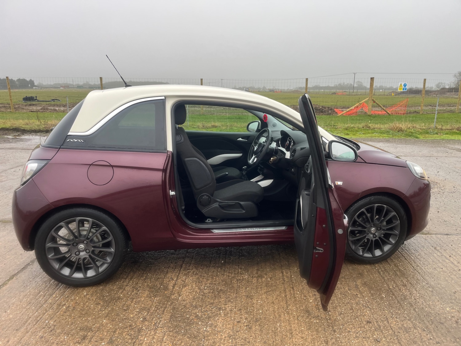 Used Vauxhall ADAM 2014 for sale - 77189152: Photo 5