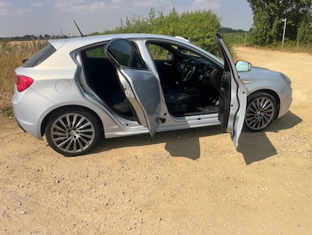 Used Alfa Romeo Giulietta 2014 for sale - 79245934: Photo