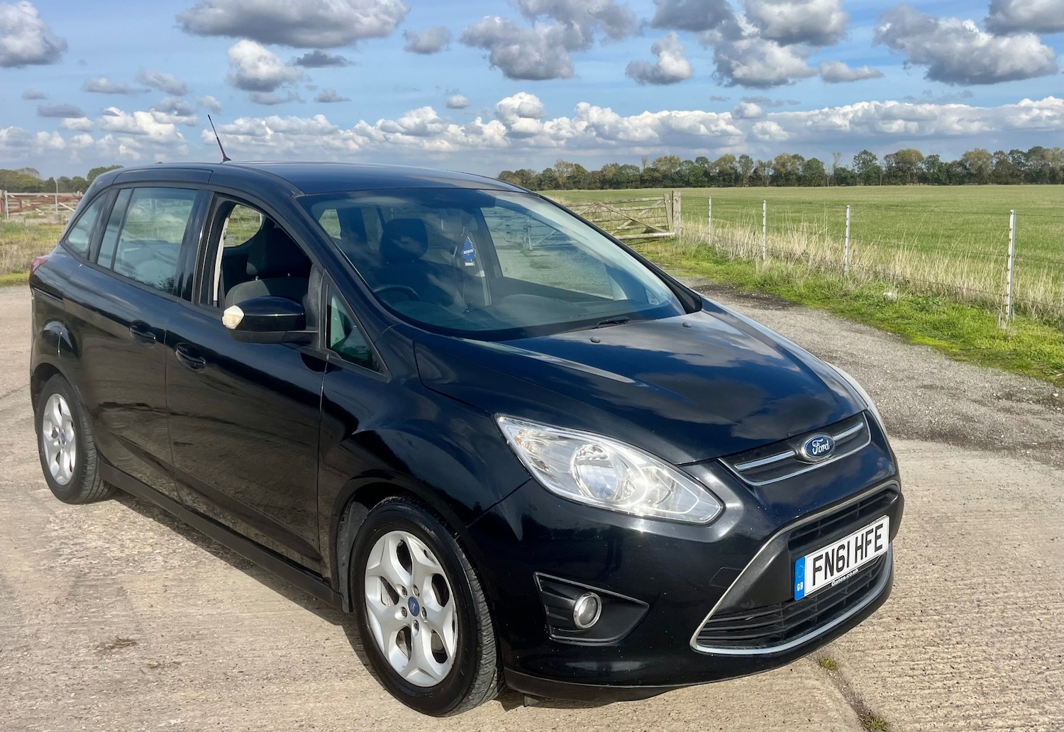 Used Ford Grand C-Max 2011 for sale - 76104487: Photo 3