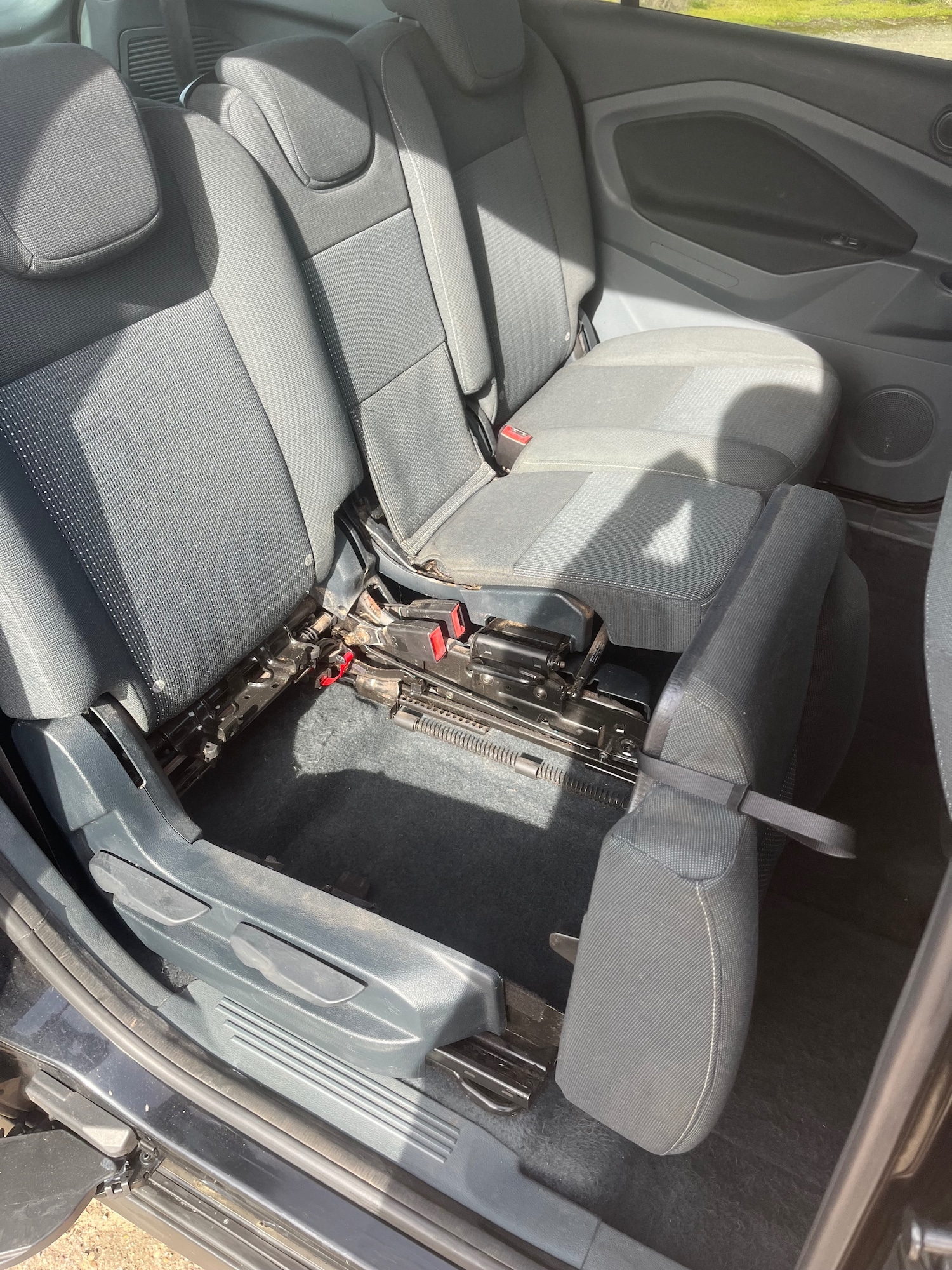Used Ford Grand C-Max 2011 for sale - 76104487: Photo 35