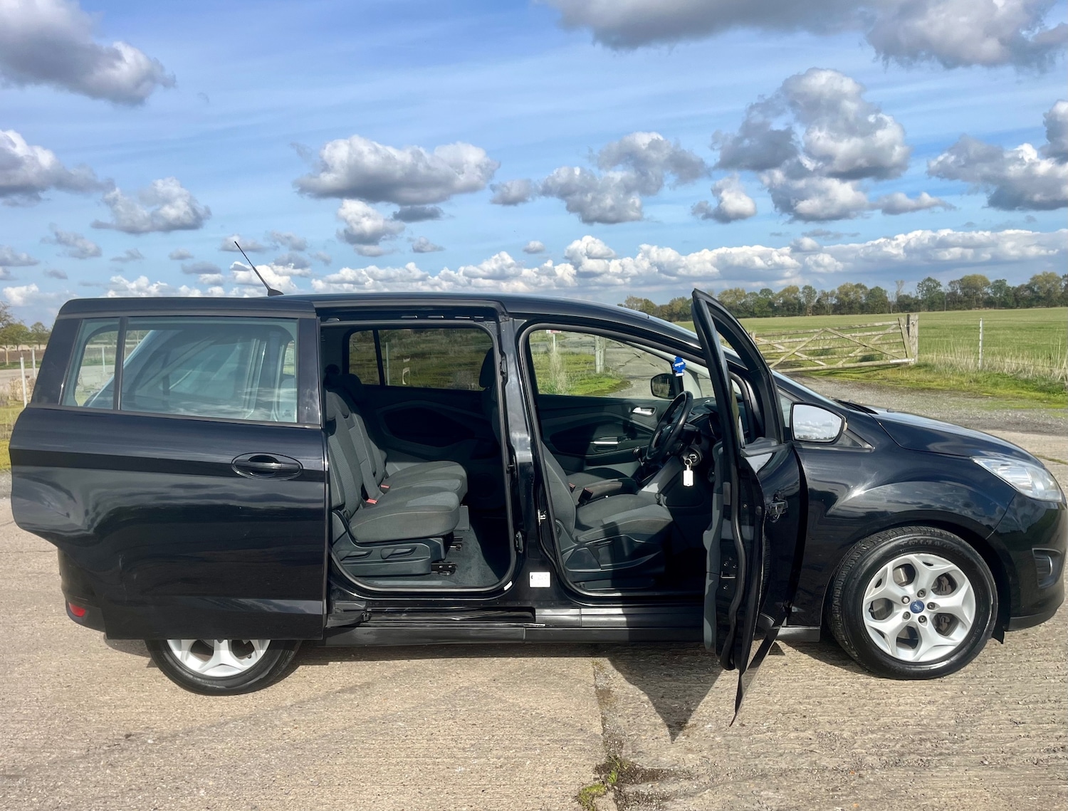 Used Ford Grand C-Max 2011 for sale - 76104487: Photo 5